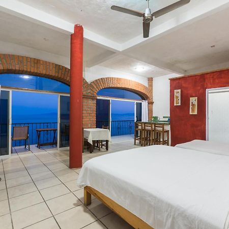 Traditional Sierra Leon Oceanfront Rooms - Adults Only Puerto Vallarta Exteriér fotografie
