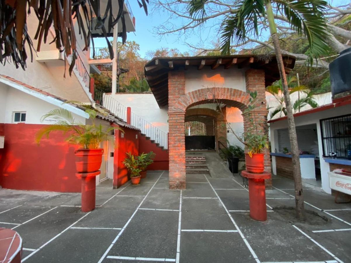 Traditional Sierra Leon Oceanfront Rooms - Adults Only Puerto Vallarta Exteriér fotografie