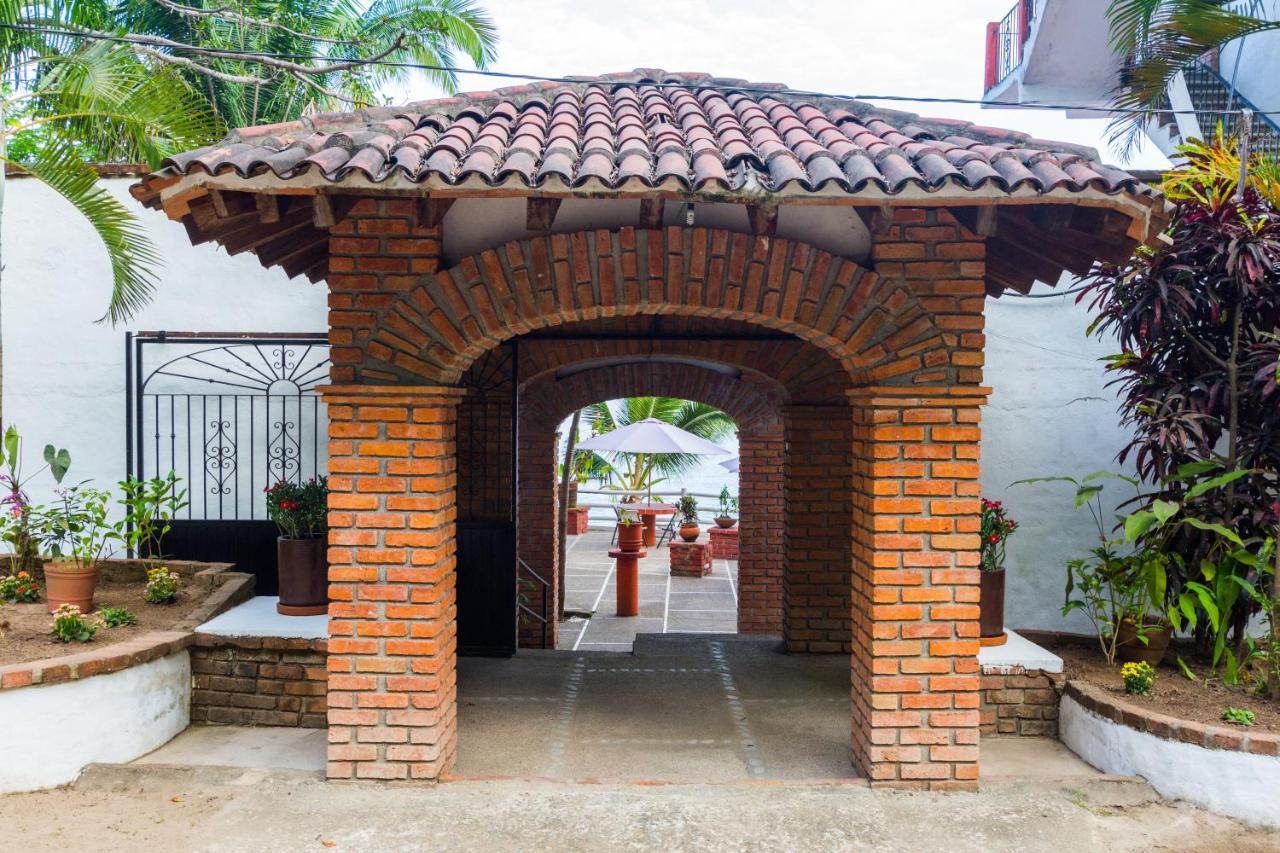 Traditional Sierra Leon Oceanfront Rooms - Adults Only Puerto Vallarta Exteriér fotografie