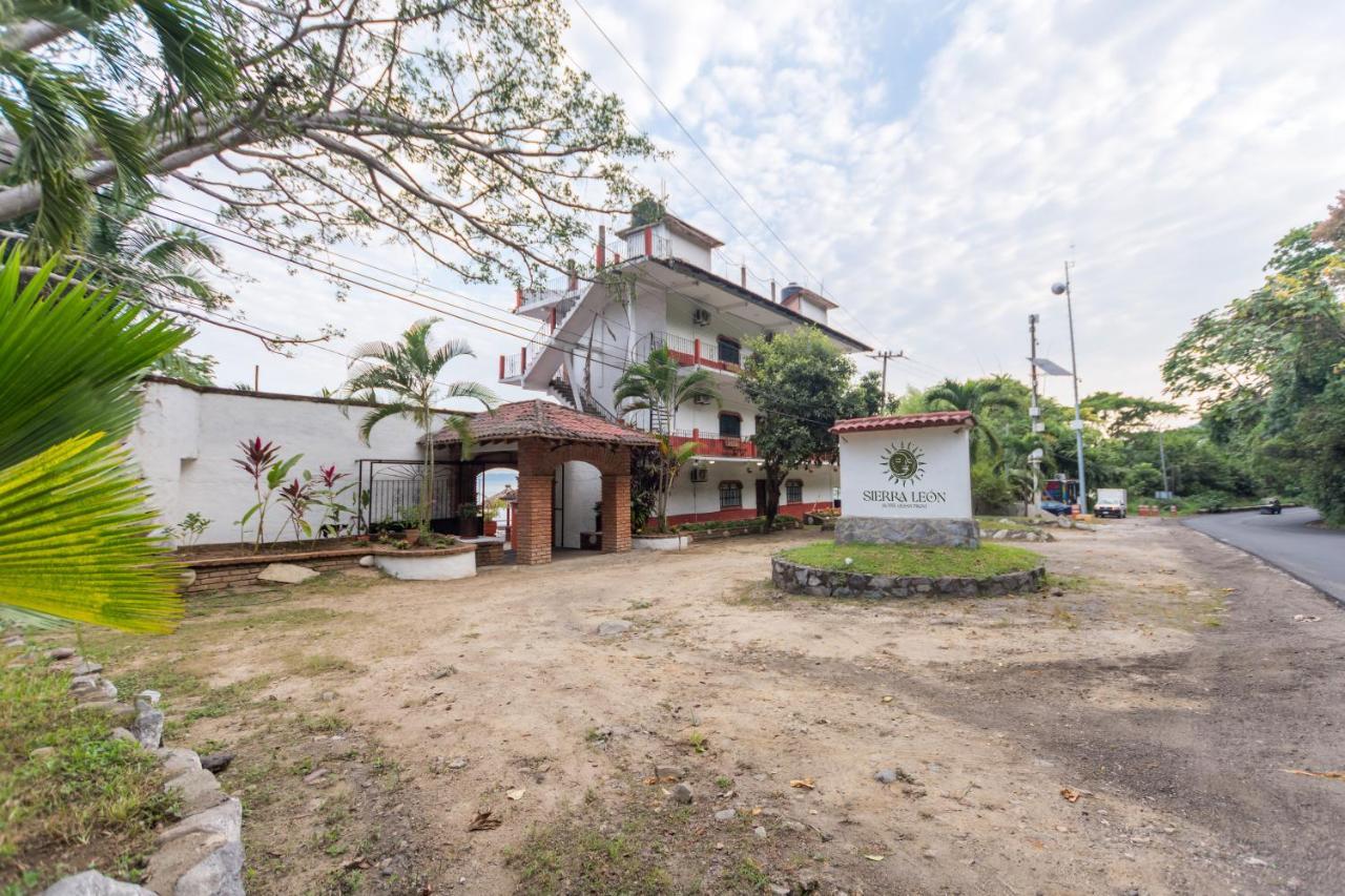 Traditional Sierra Leon Oceanfront Rooms - Adults Only Puerto Vallarta Exteriér fotografie