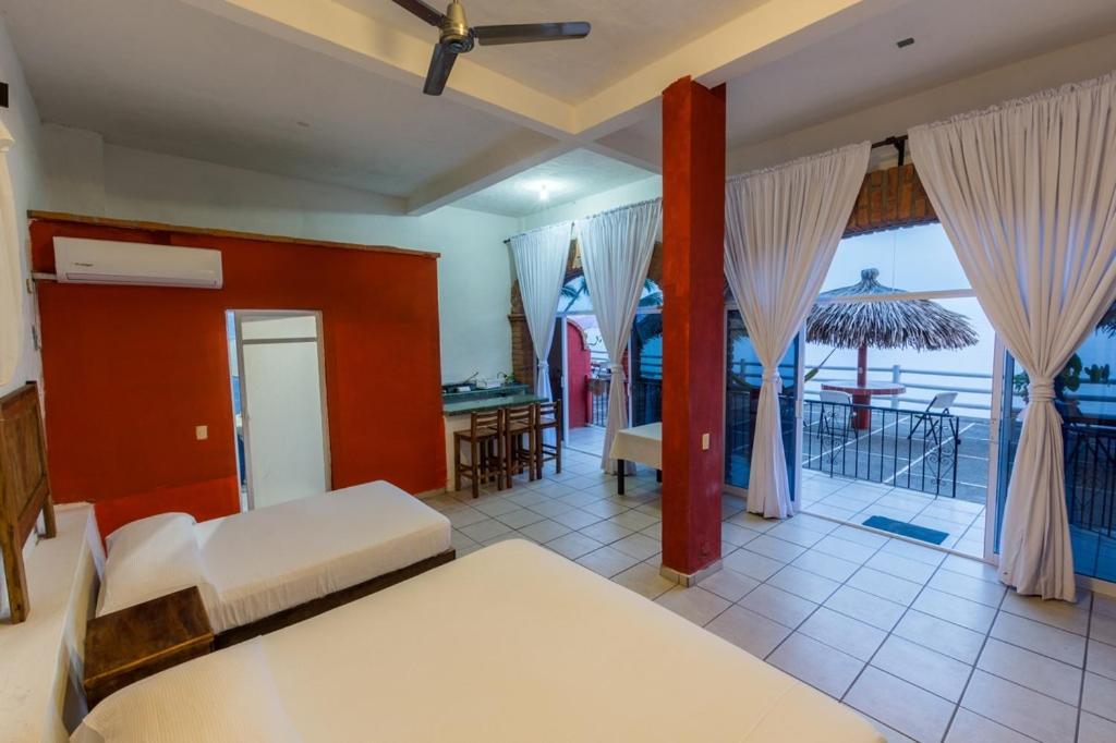 Traditional Sierra Leon Oceanfront Rooms - Adults Only Puerto Vallarta Exteriér fotografie