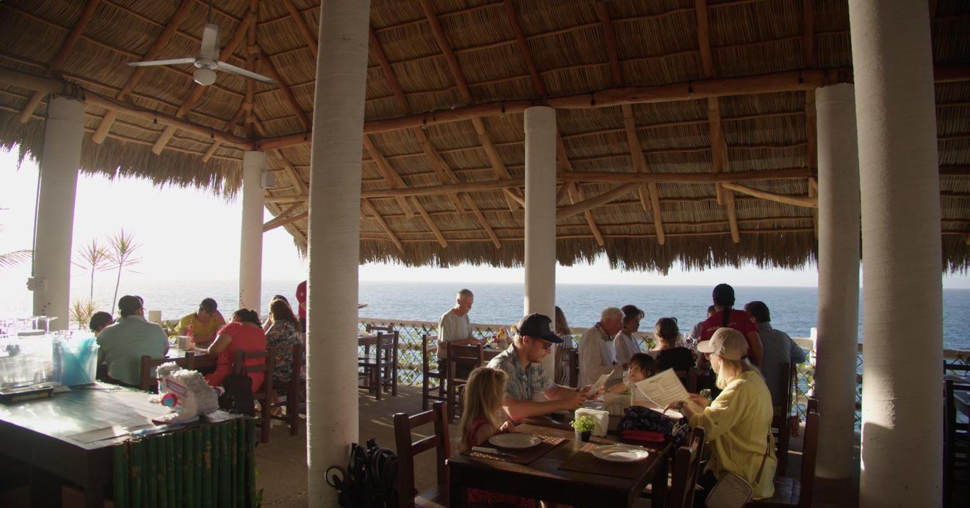 Traditional Sierra Leon Oceanfront Rooms - Adults Only Puerto Vallarta Exteriér fotografie