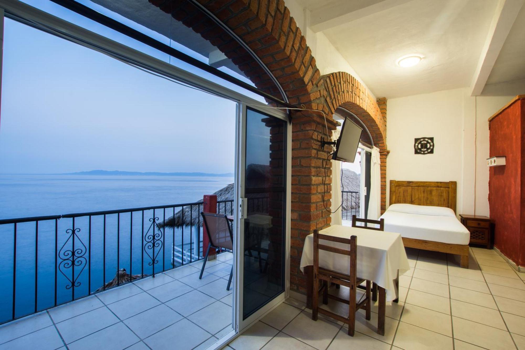 Traditional Sierra Leon Oceanfront Rooms - Adults Only Puerto Vallarta Exteriér fotografie