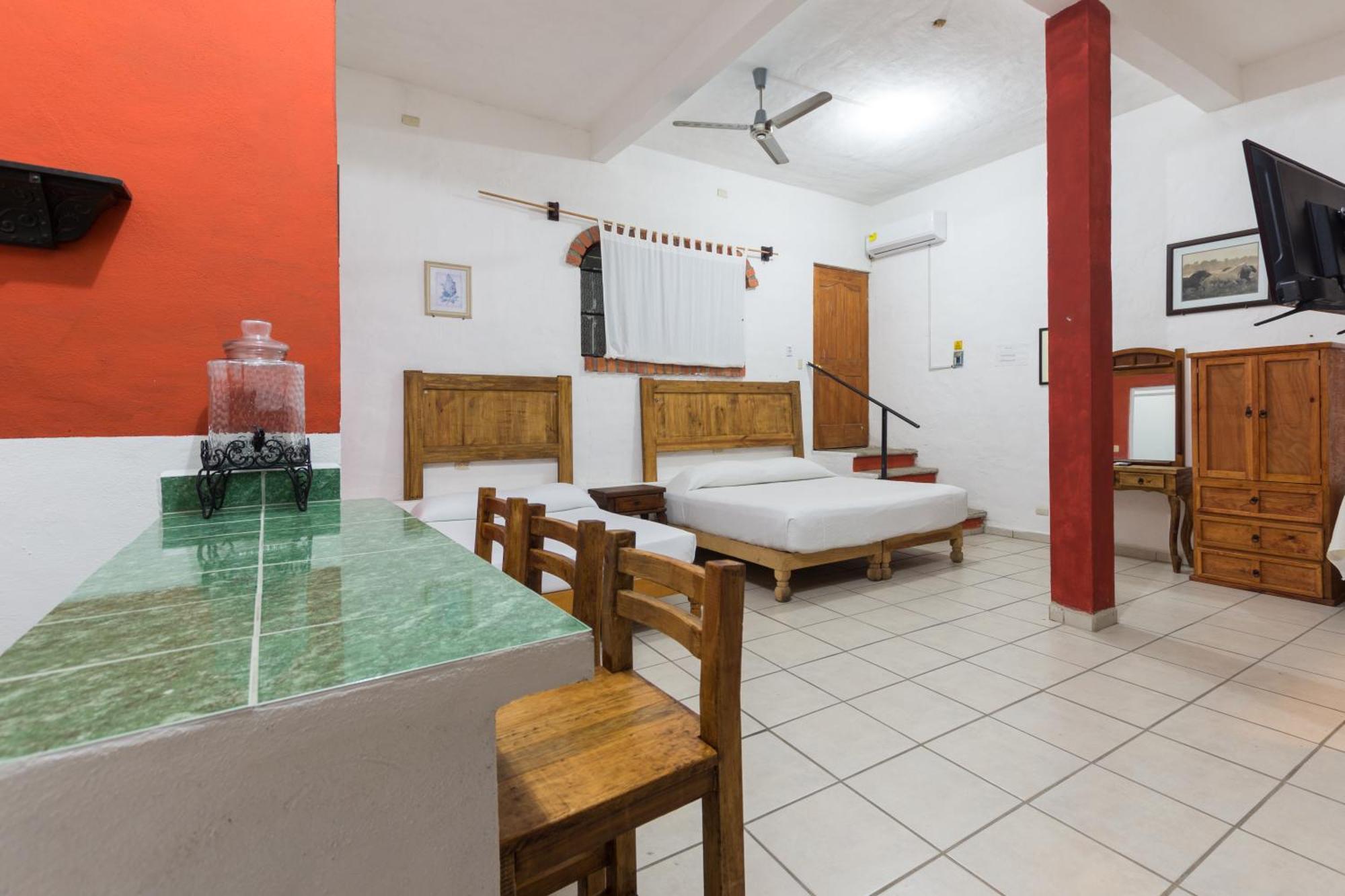 Traditional Sierra Leon Oceanfront Rooms - Adults Only Puerto Vallarta Exteriér fotografie
